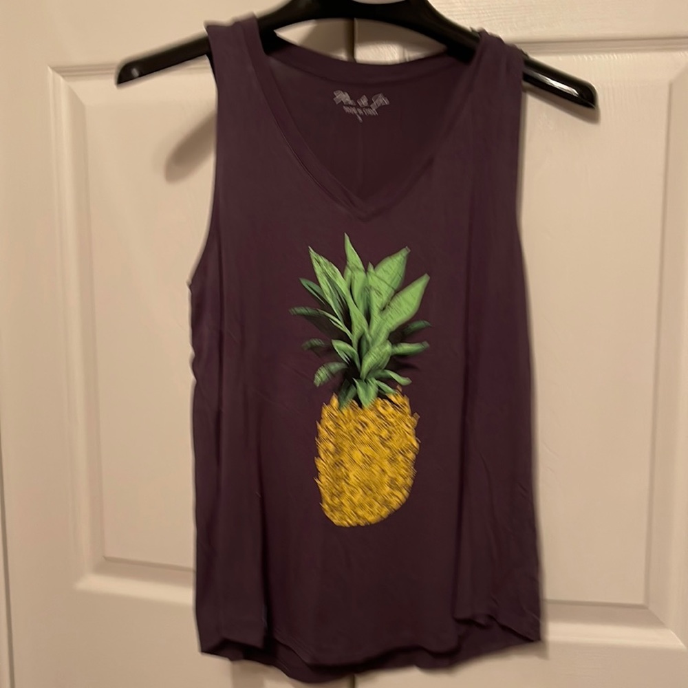 Pineapple tank top